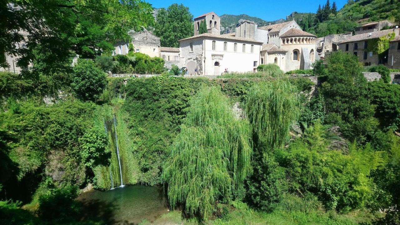 Gite De La Tour Saint-Guilhem-le-Desert Exterior photo
